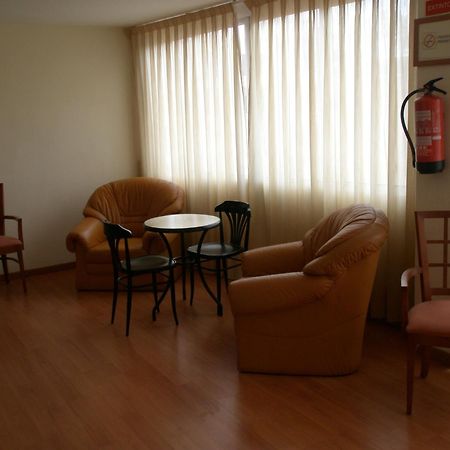 Hotel Mayna Бенидорм Экстерьер фото