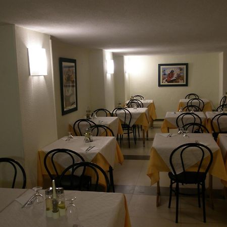 Hotel Mayna Бенидорм Экстерьер фото