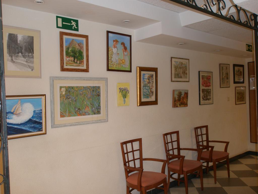 Hotel Mayna Бенидорм Экстерьер фото