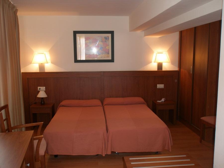 Hotel Mayna Бенидорм Экстерьер фото