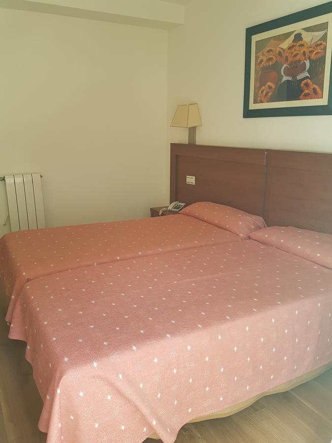 Hotel Mayna Бенидорм Экстерьер фото